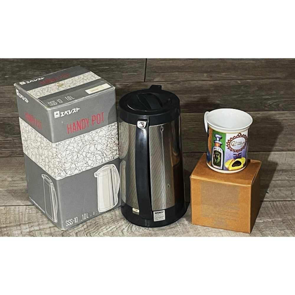 Set of Handy Pot and Coffee Mug