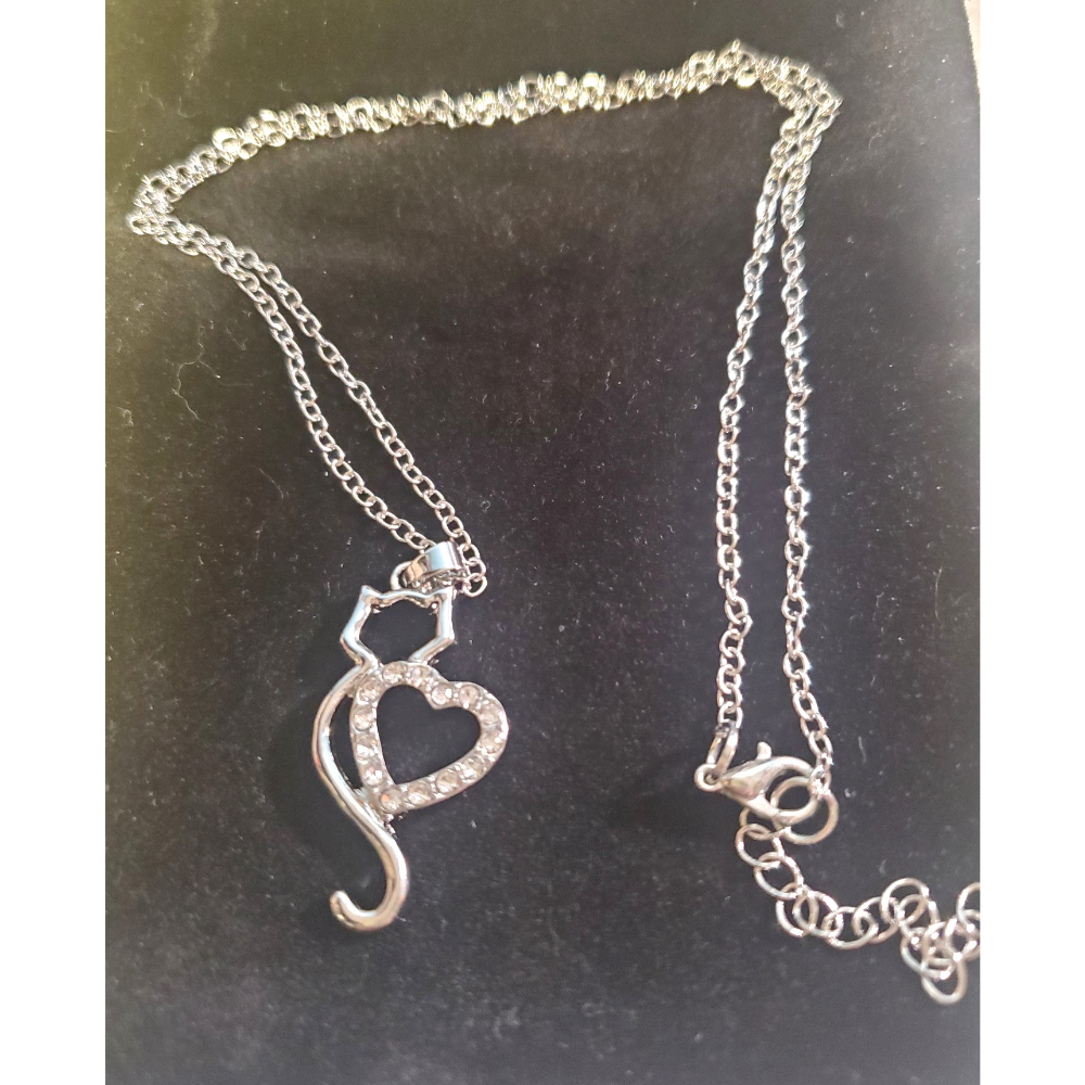Necklace with a Kitty-Heart Pendant