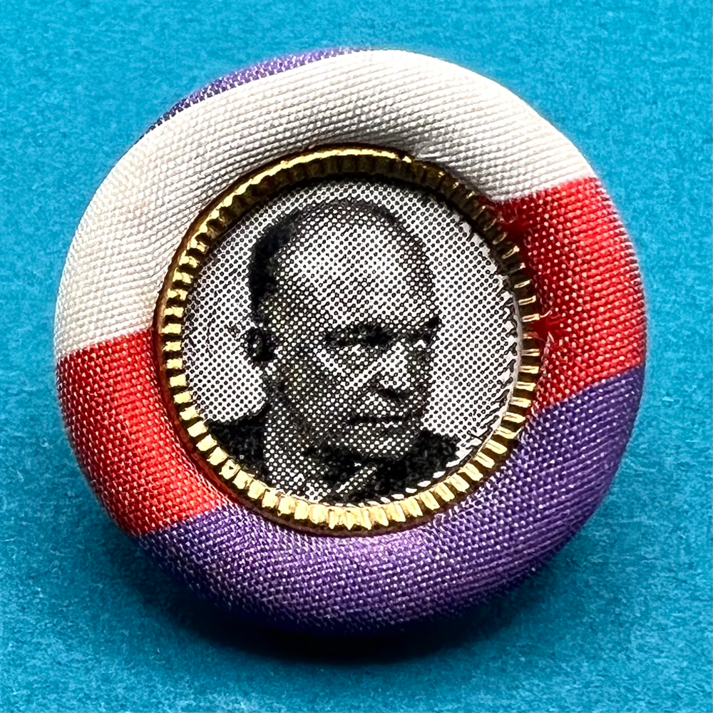 Vintage Dwight D. Eisenhower Commemorative button.