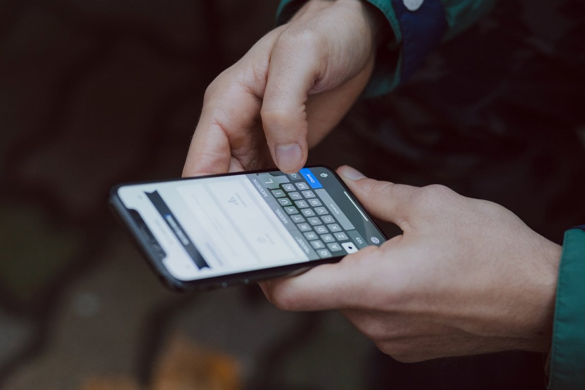 <span id="hs_cos_wrapper_name" class="hs_cos_wrapper hs_cos_wrapper_meta_field hs_cos_wrapper_type_text" style="" data-hs-cos-general-type="meta_field" data-hs-cos-type="text" >What Is Text-to-Donate Fundraising? (Incl. Pros & Cons)</span>